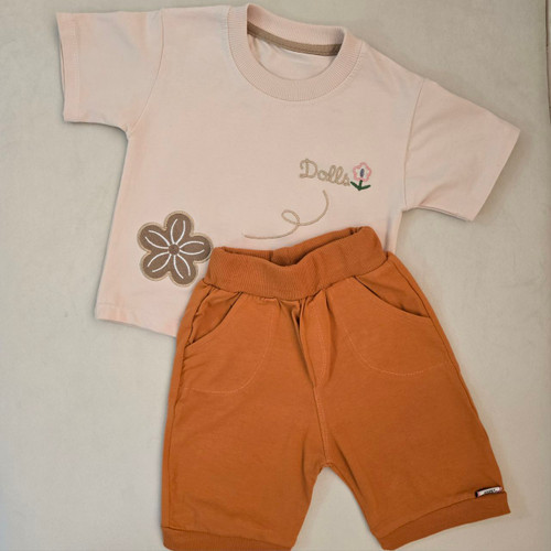 تیشرت شلوارک دخترانه با گلدوزی مینیمال