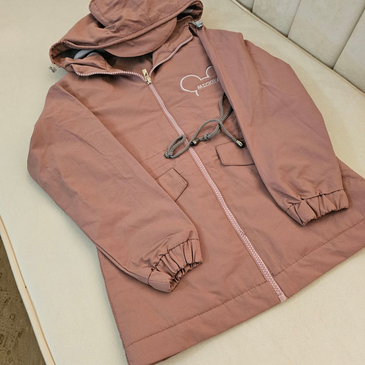 بادگیر دخترانه کلاه دار با طرح خرس